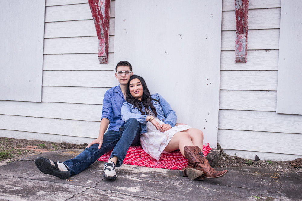 6 Years and Counting – Gabie & Juan –  Mcallen, Texas – Bee Beautiful Studios