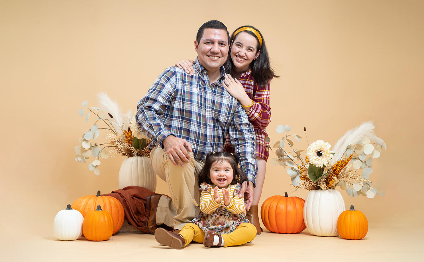 Martinez Family – Studio Pumpkin Patch Portraits – McAllen, Texas