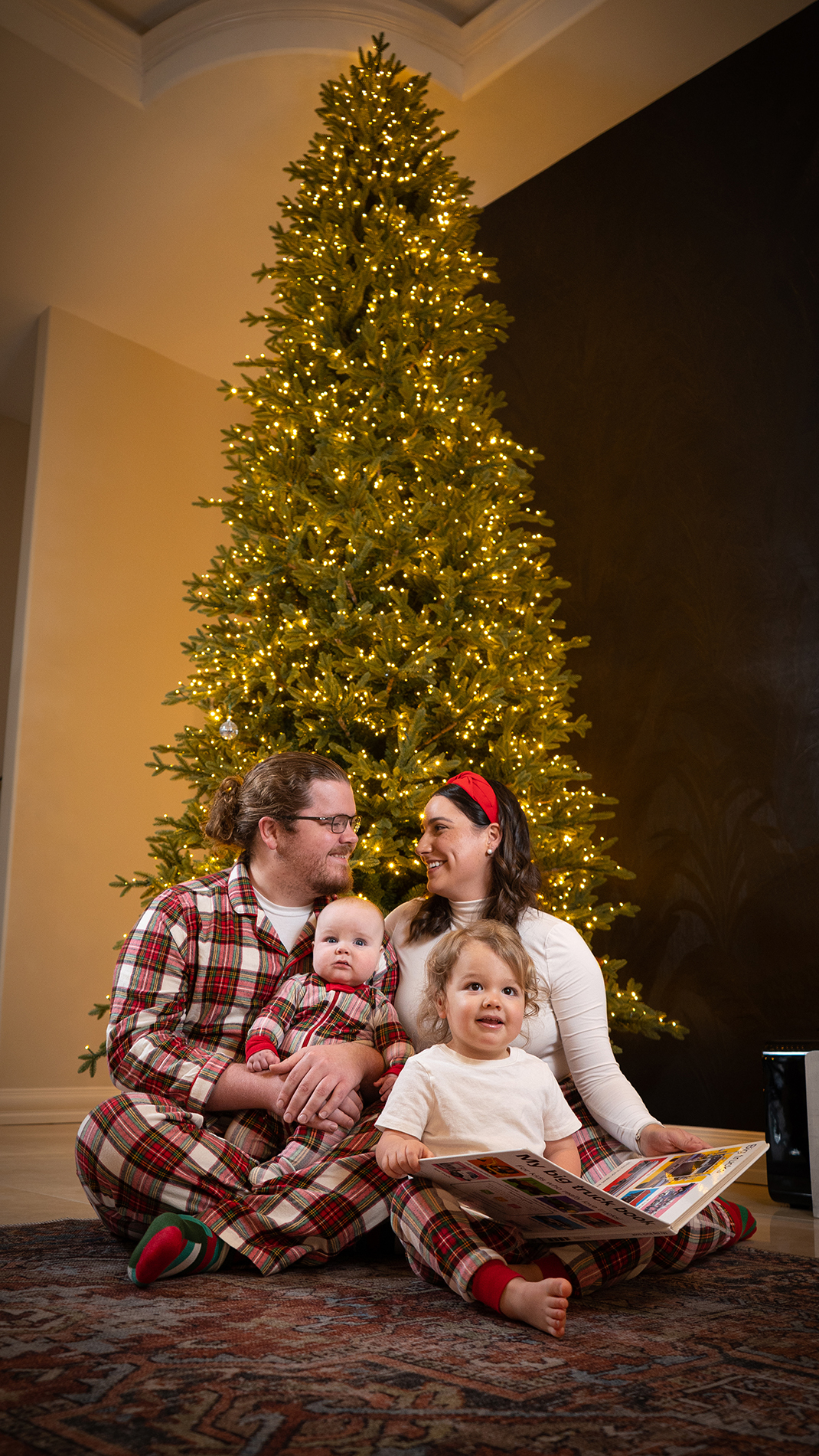 Amanda Thompson Christmas Portraits – Mcallen, Texas