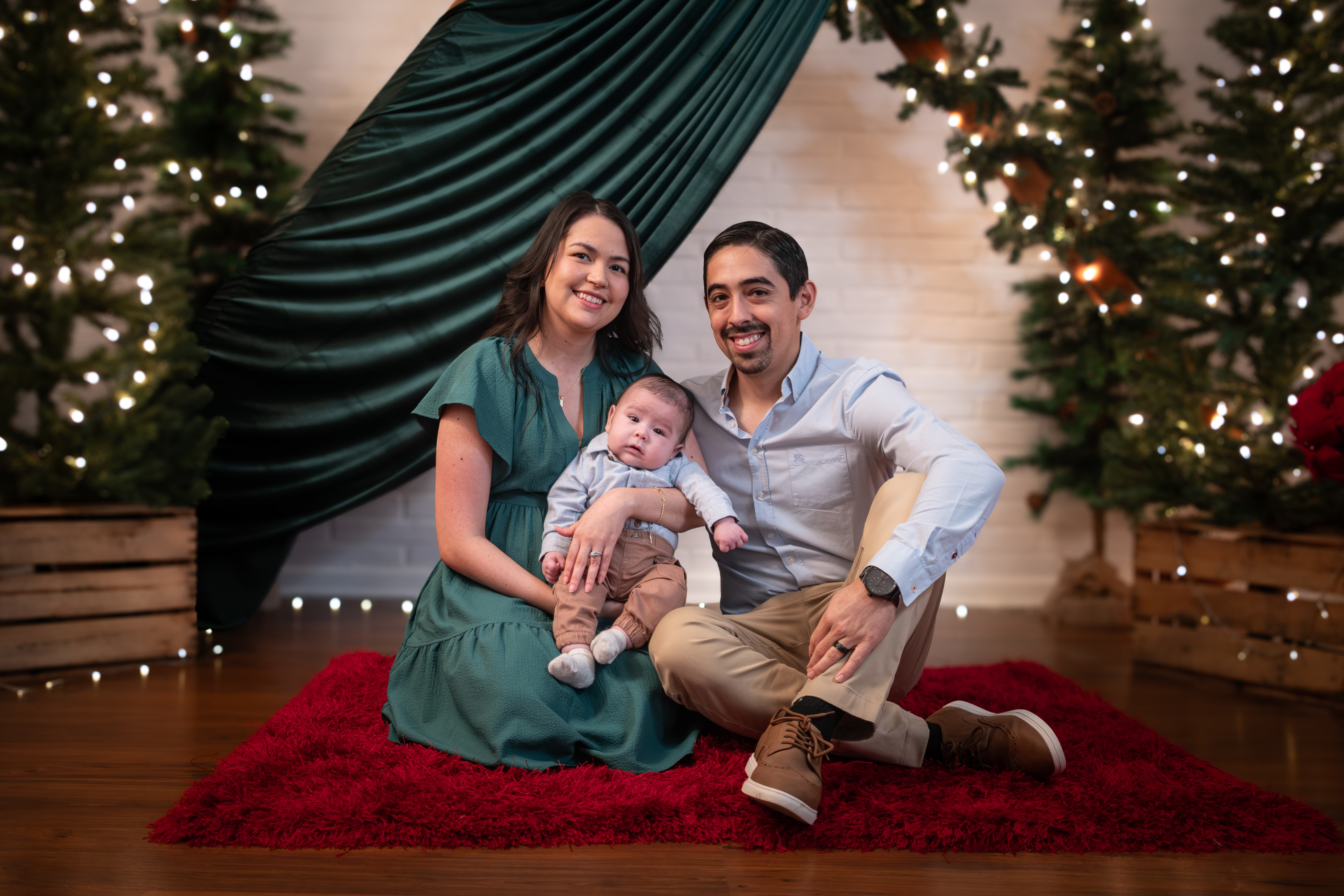 Gabby Manuel Family Christmas Portraits – Bee Beautiful Studios, McAllen, TX