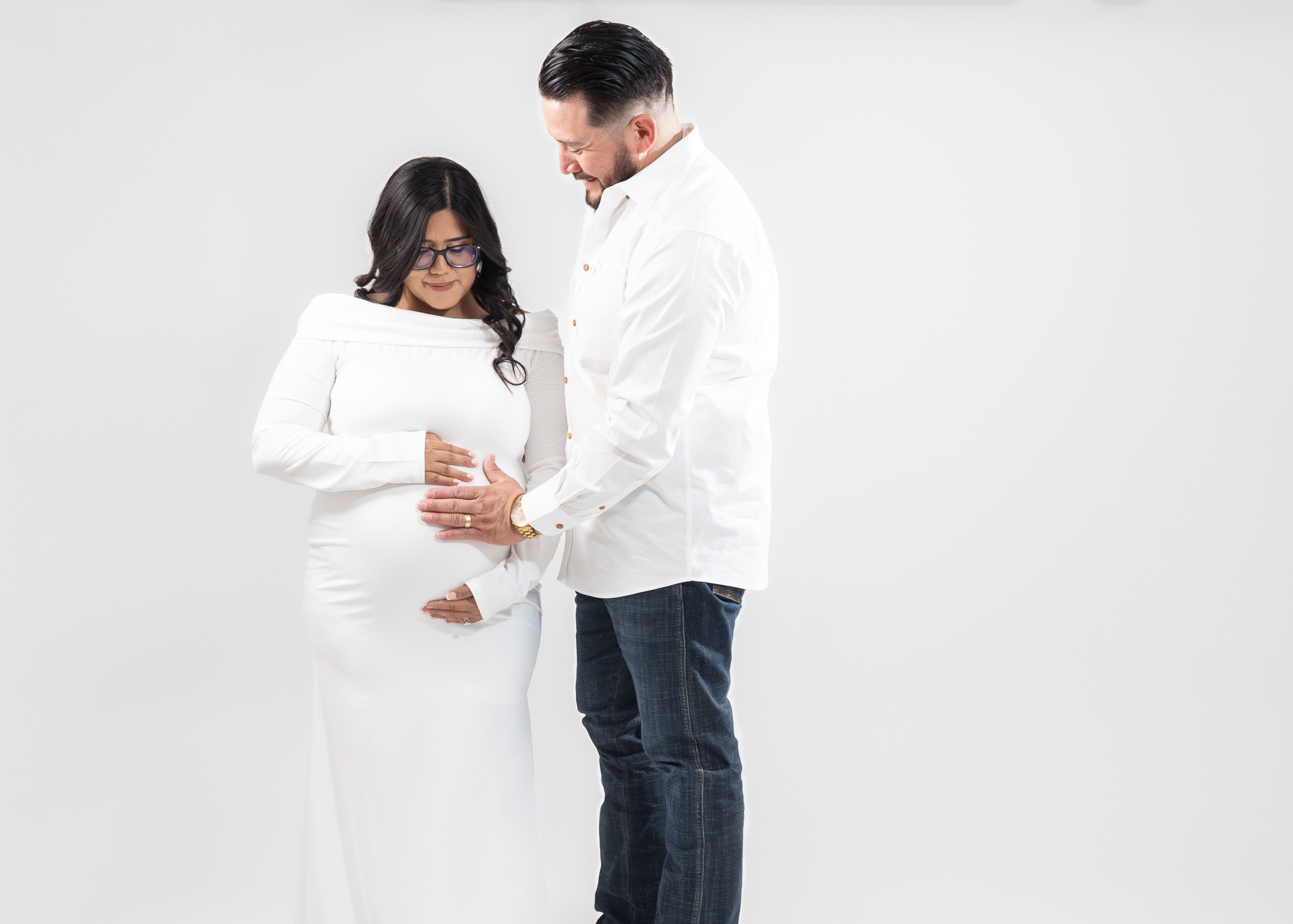 Medrano Maternity Session – Bee Beautiful Studios – Mcallen, Texas