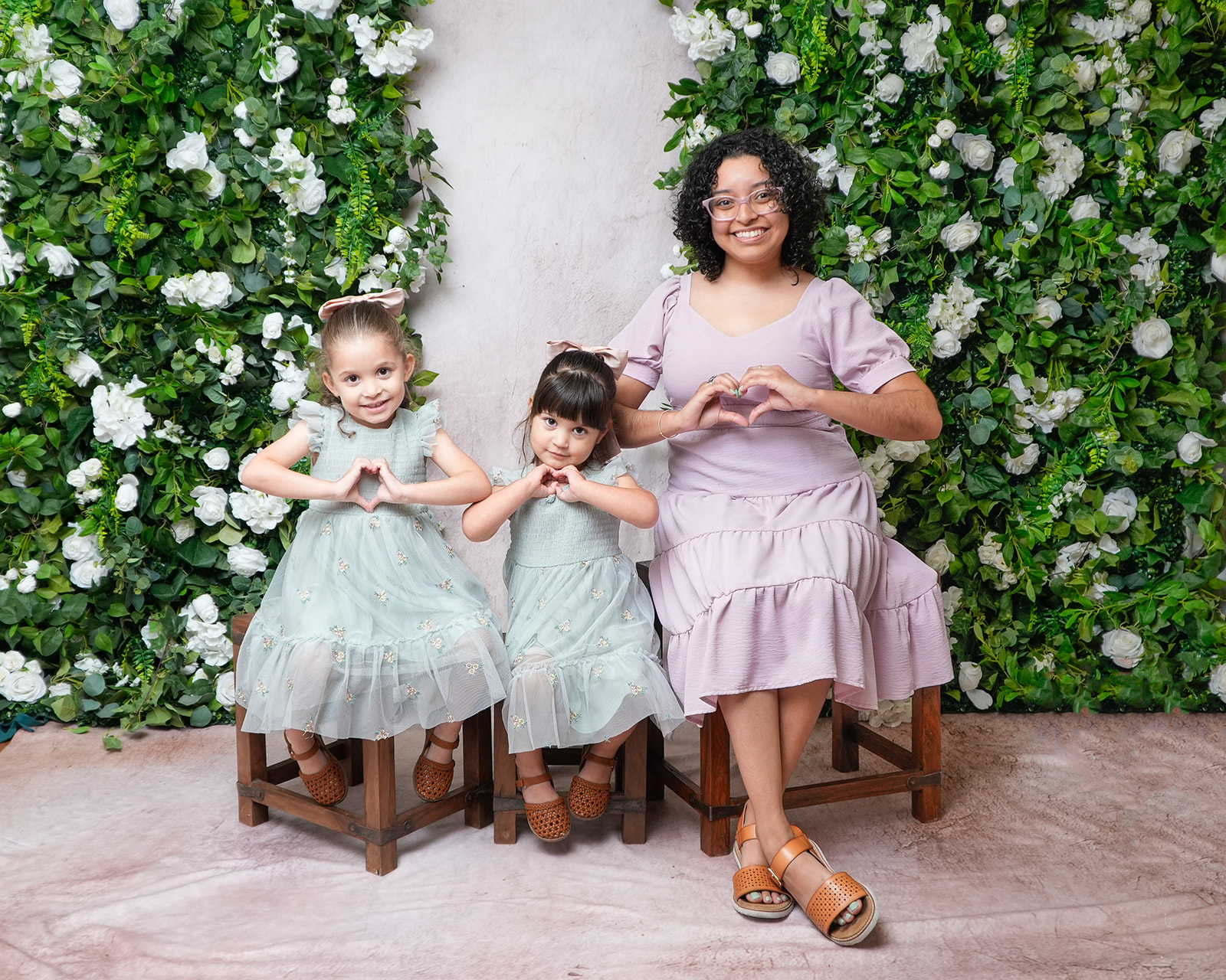 Krista Mother’s Day Minis – Bee Beautiful Studios