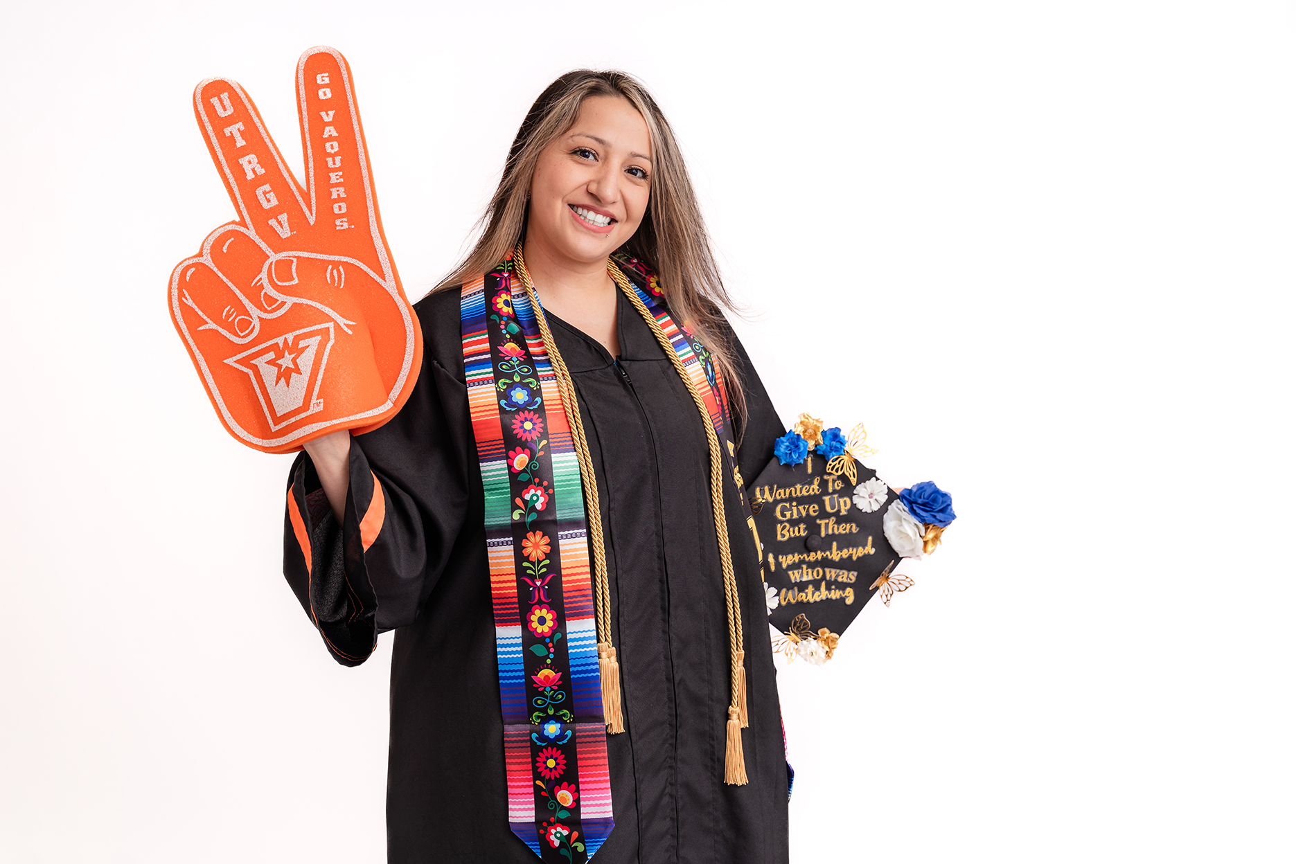 utrgv grad photo shoot photo studio mcallen edinburg pharr brownsville bee beautiful studios