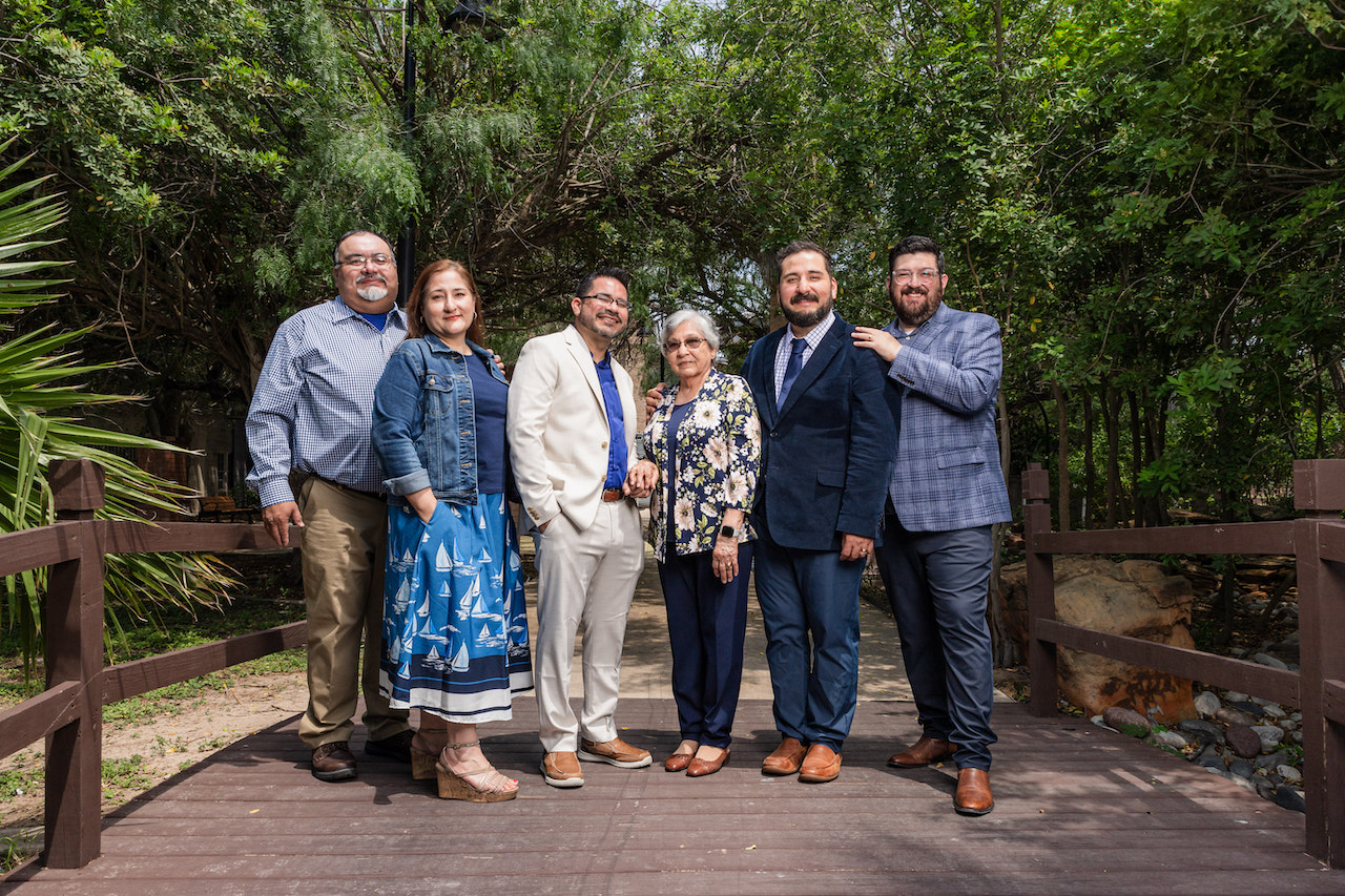 Brian Family Portraits – The Old Hidalgo Pumphouse – Hidalgo, Texas
